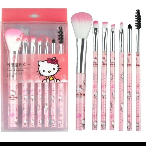 Hello Kitty Makeup Brushes Set - Picture 1 of 4